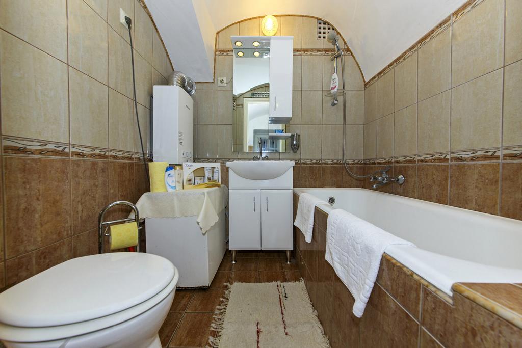 Barokk Vendeghaz Hotel Eger Exterior photo